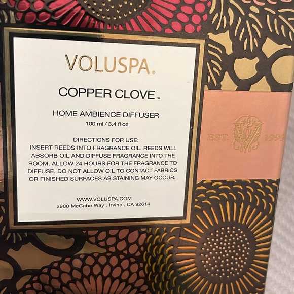 Diffuser Duo: Voluspa Copper Clove and Cocorrina Freah Linen - Picture 3 of 5
